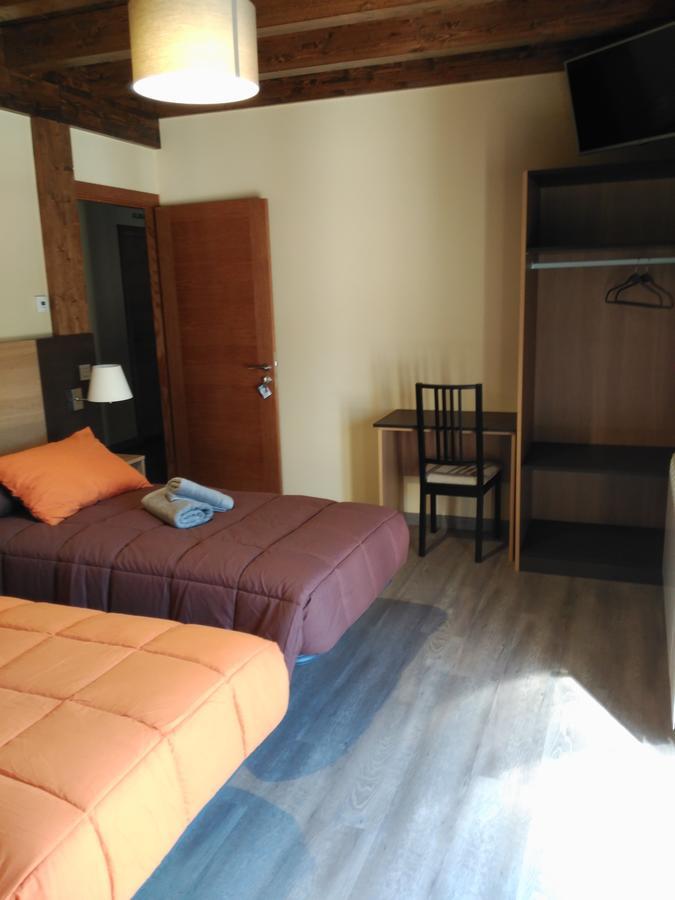 Albergue Pension Porta Santa Baleira 外观 照片